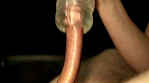 Fleshlight और Monster Cock के साथ एक्सक्लूसिव गे हैंडजॉब